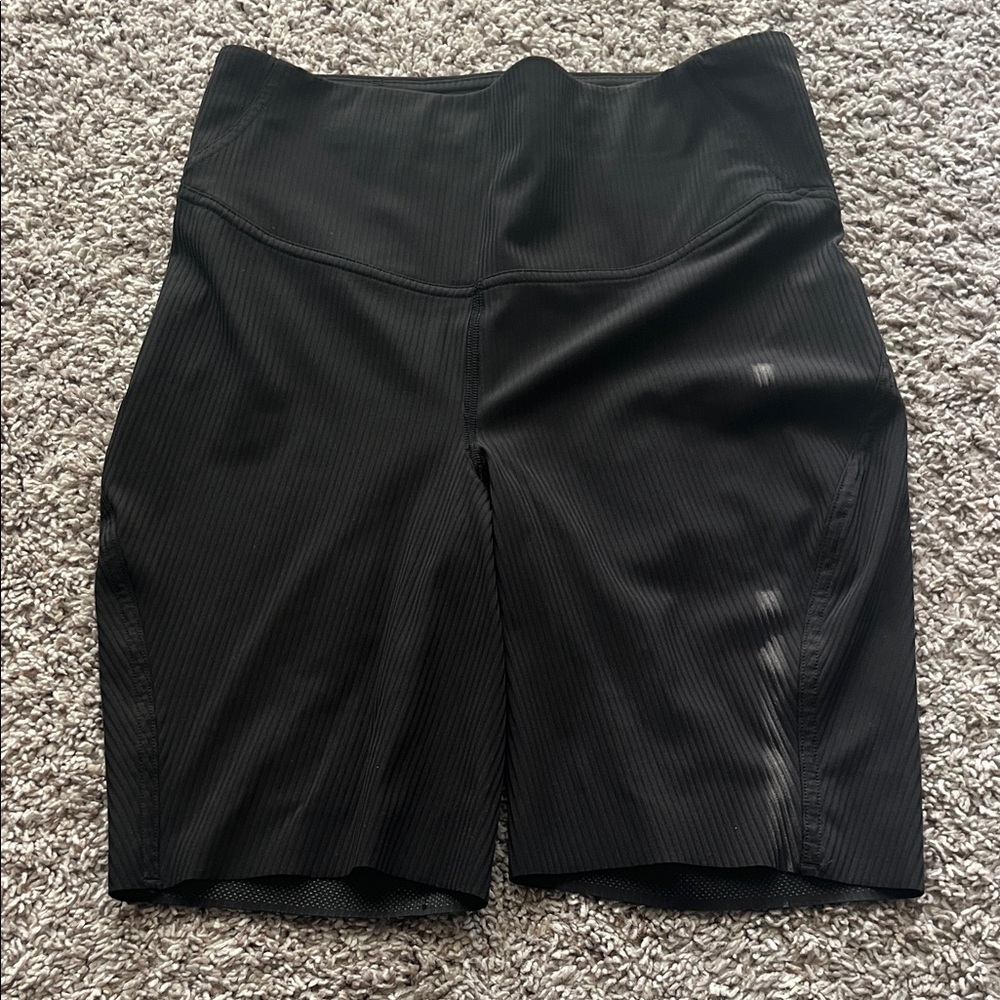 Lululemon Fast and Free Rise 6” Ribbed Biker Shorts